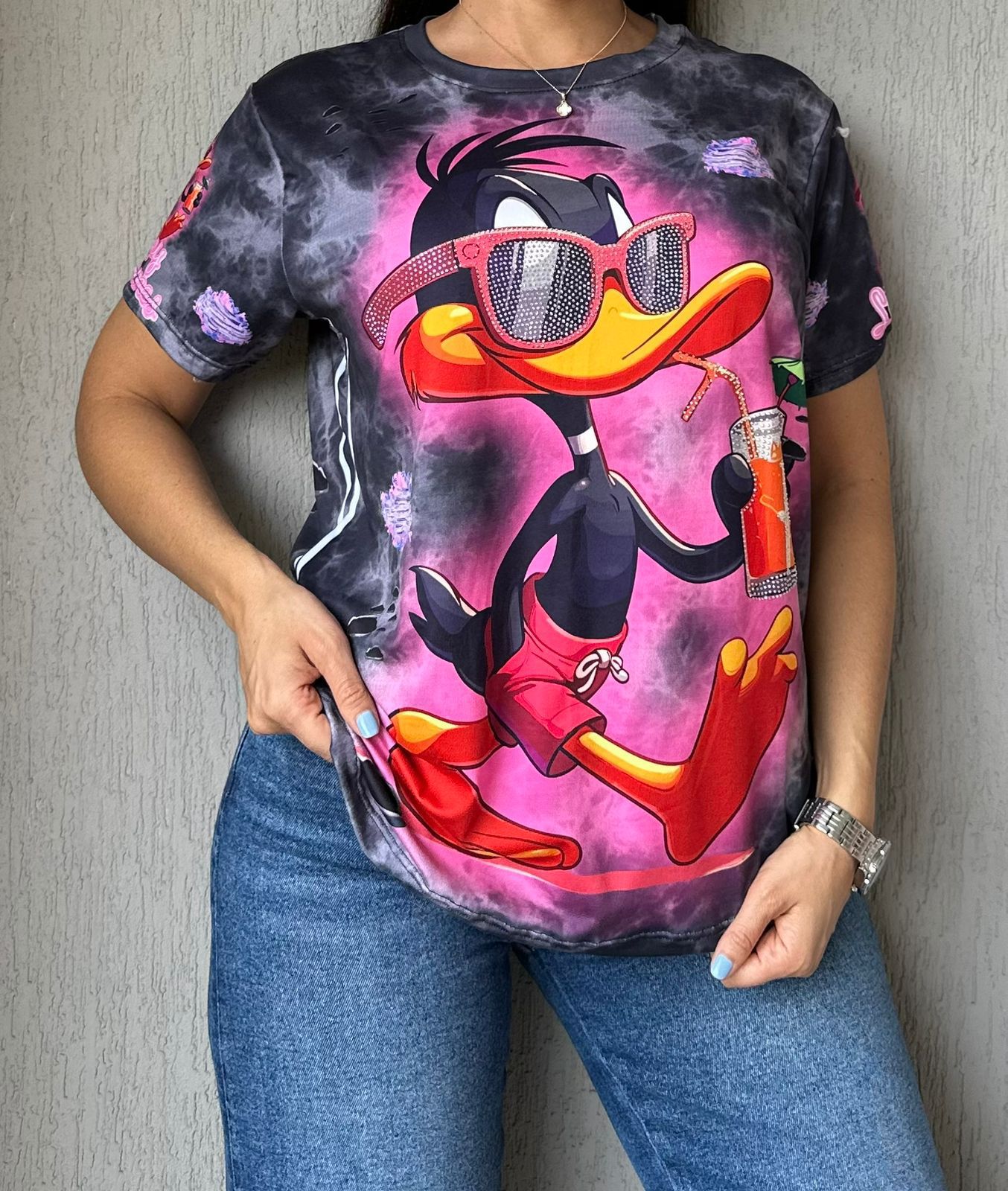 "Cool Duck Vibes Tee"
